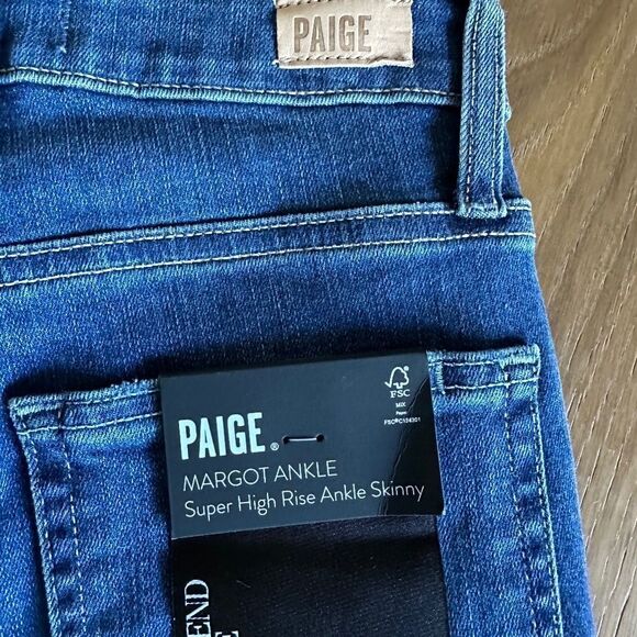 PAIGE Margot Ankle Jacques with Live Hem - Picture 9 of 10